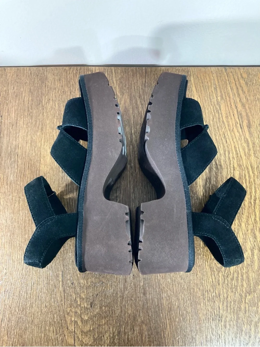 New Ugg New Heights Platform Chunky Sandal Women’s Size 8.5 Black - Picture 6 of 8